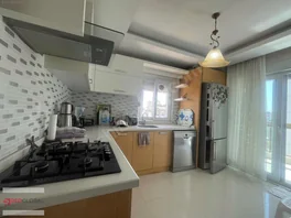 Merkezi Konumda Yüksek Tavan Satılık 180 M2 Dubleks Daire — fotoğraf 1