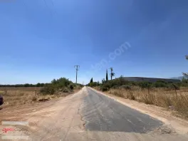 Başköy De 60 Lık Yola Cepheli Satılık 12643 M2 Tek Tapu Arazi — fotoğraf 7