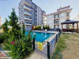 Red Globalden Havuzlu Site İçi Sıfır Eşyalı Kiralık 2+1 Daire — fotoğraf 1