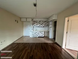 Çıplaklı Toki De Cam Balkonlu Kat Kiralık 1+1 Daire — fotoğraf 3